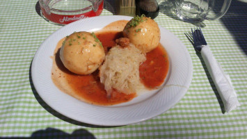 Pelmbergstüberl food