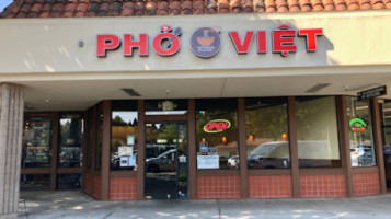 Pho Viet outside