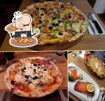 Pizzeria Chez Emil food