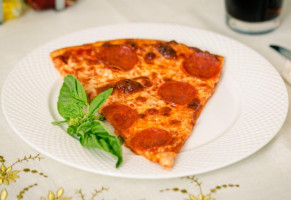 Grandma's Brooklyn Pizza food