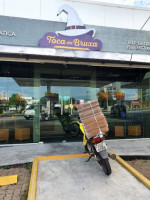 Toca da Bruxa Express outside