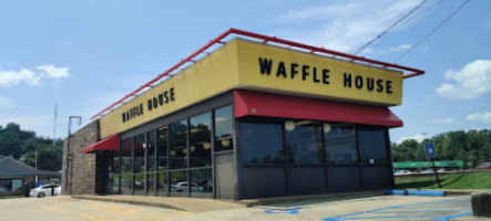 Waffle House outside