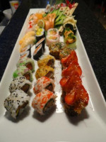 Sushi P`ra Ti food