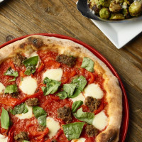 Rise Pizzeria food