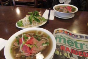 Pho Newton food