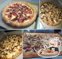 Ramiro's Pizza food