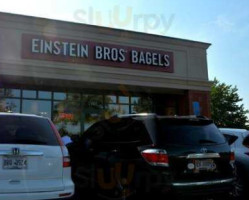 Einsten Bros. Bagels outside