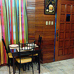 Anix's House of Kare-Kare inside