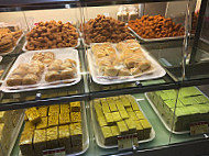 Qishan Vegetarian Store food