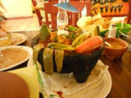 Los Molcajetes food