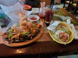 Los Tapatios Mexican Grill food