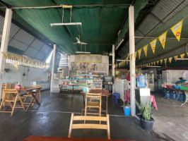 ร้านเจ หนองคาย inside