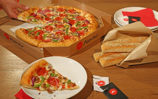 Pizza Hut food