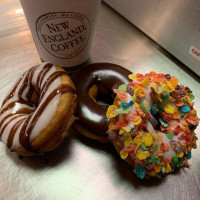 Mama Buntz's Donut Company food