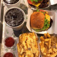 Shake Shack Downtown Los Angeles food