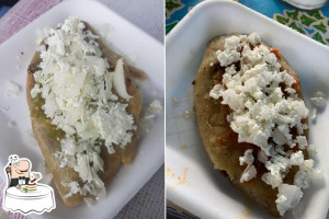 Tlacoyos Mis Viejitos food