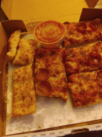 Eddie's Pizza food