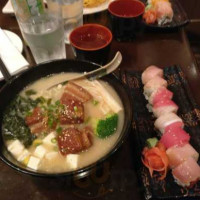 Jika Ramen Sushi House food