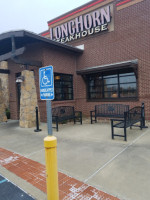 Longhorn Steakhouse Louisville East Louisville outside