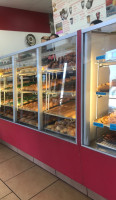 Bosa Donuts outside