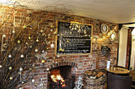 The Kings Head inside