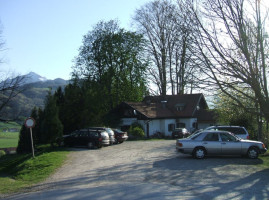 Sabine's Gasthaus Schellenberg outside