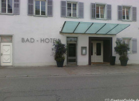 Bad · Seerestaurant outside