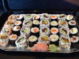 Le Comptoir du Sushi food