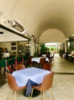 Caffe Roma inside