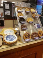 Insomnia Cookies food