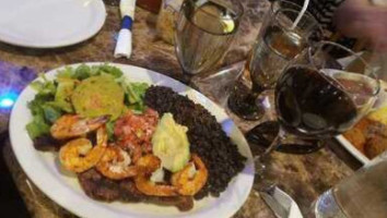 Cafe Platano Salvadorian Restaurant food