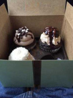 Gigi's Cupcakes food