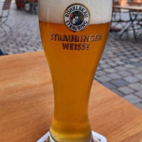 Röhrlbräu food