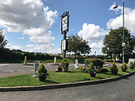 The Cross Keys outside