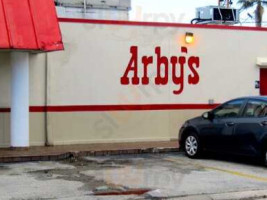 Arby's outside