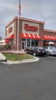 Freddy's Frozen Custard Steakburgers outside