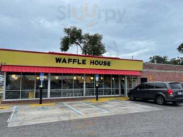 Waffle House outside