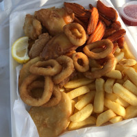 Tweed River Seafoods food