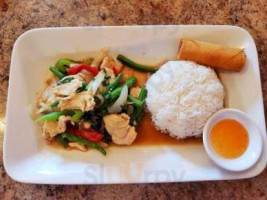 Arawan Thai Cuisine food