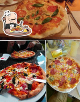 Pizzeria Pinocchio food