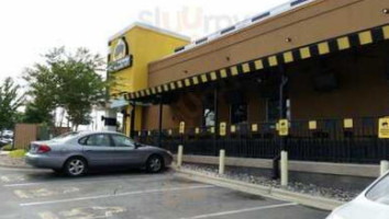 Buffalo Wild Wings Grill & Bar outside