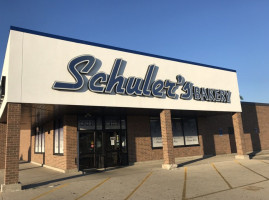 Schuler's Bakery food