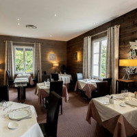 Auberge De Port-vallieres food