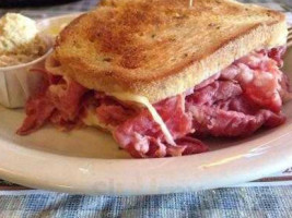 Primo's Deli food