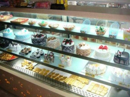 Nafees Bakery food