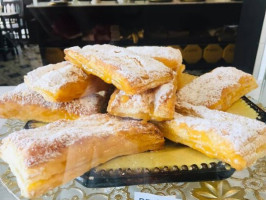 Pao De Lo De Margaride food