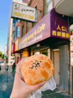 Yummy Bakery inside