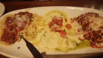 Olive Garden food