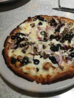 Oggi's Pizza & Brewing Co. food