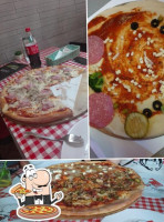 Pizzeria Manhattan food